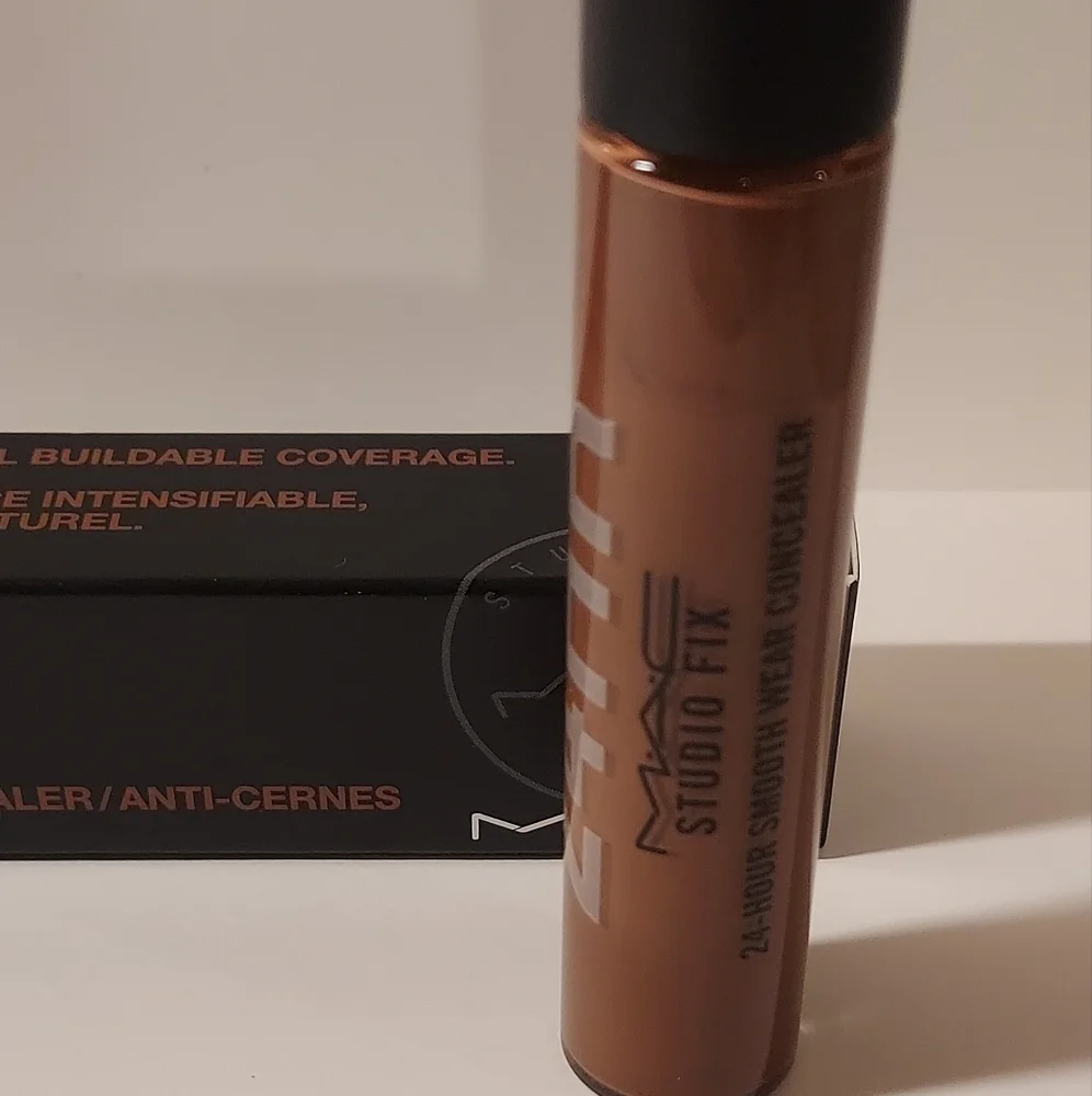 MAC Studio Fix 24-Hour Smooth Wear Concealer *NW 53* / 0.24 oz / New in box